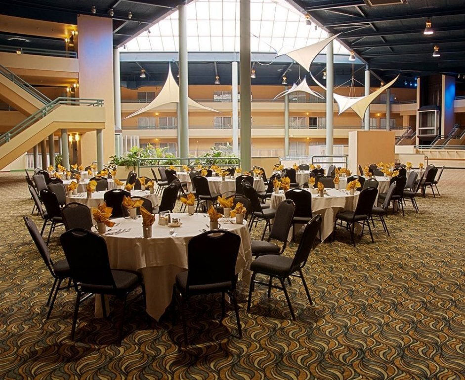 Wyndham Garden Dayton South - photo 11