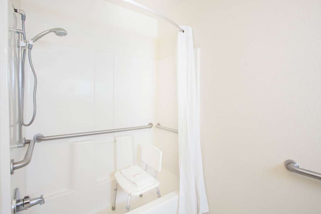 Super 8 by Wyndham Yuma - photo 10