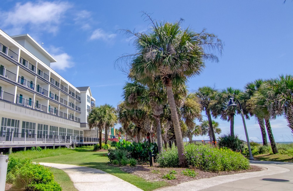 Ocean Escape Boardwalk Oceanfront - last minute hotel in Myrtle Beach