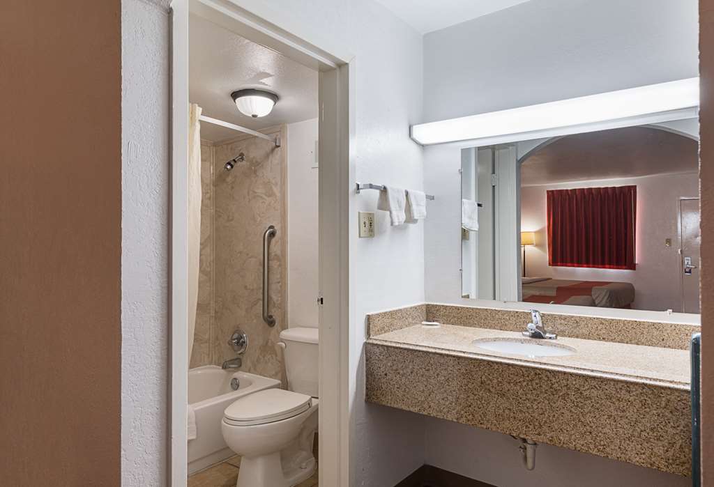 Motel 6 San Antonio TX I10 West - photo 24