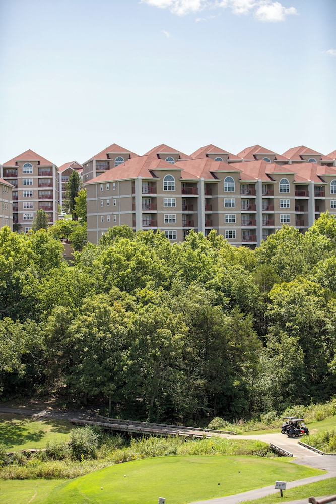 Grand Crowne Resort — hotel in Branson