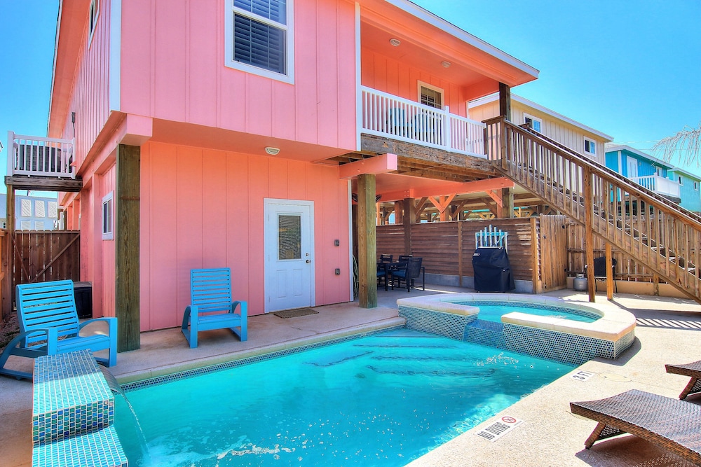 The Pink Palm by RedAwning — hotel in Port Aransas