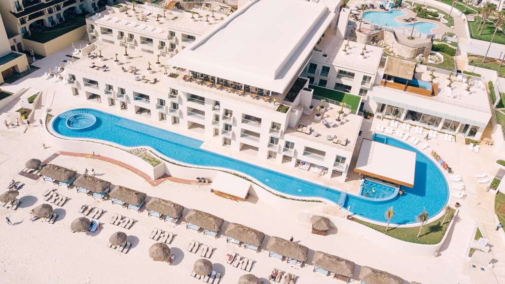 Emporio Hotel & Suites Cancun