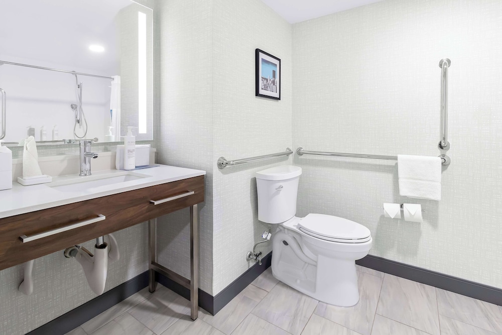 Hampton Inn Washington - photo 24
