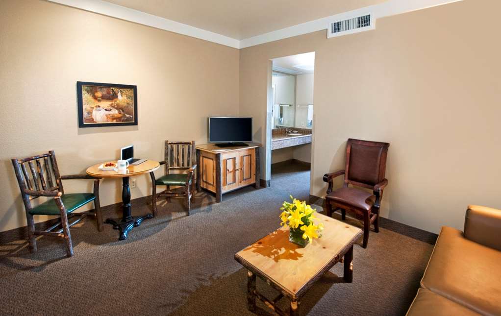 Harris Ranch Resort - photo 26