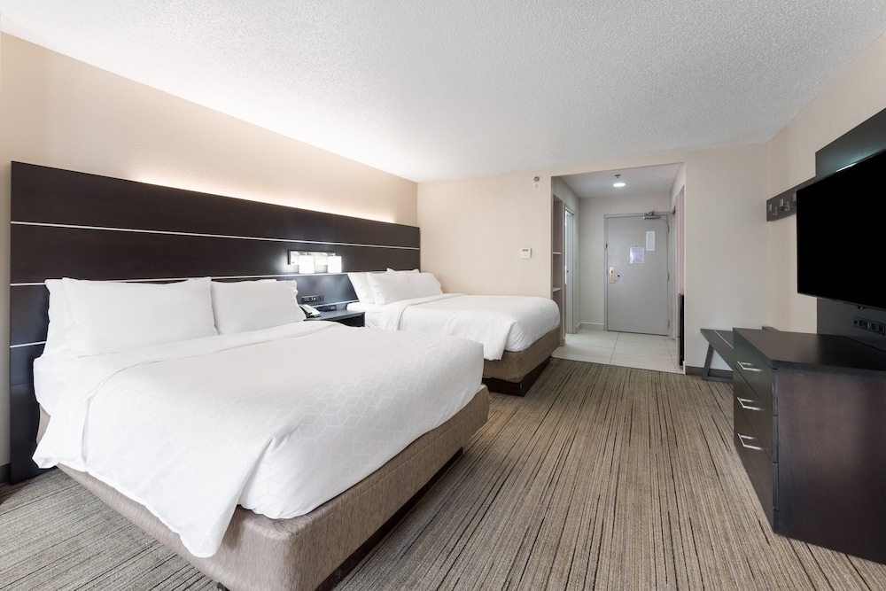 Holiday Inn Express Columbus Downtown by IHG - photo 13