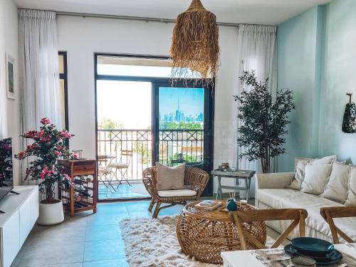 Iconic Views Apt With Balcony Close to the Beach — 4-Star Luxury Hotel in Dubai, United Arab Emirates
