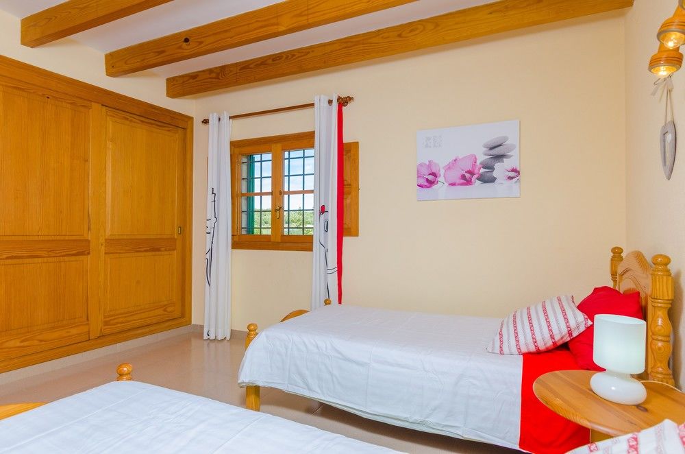 Sabor De Cas Ferrer — 4-Star Luxury Hotel in Montuiri, Spain