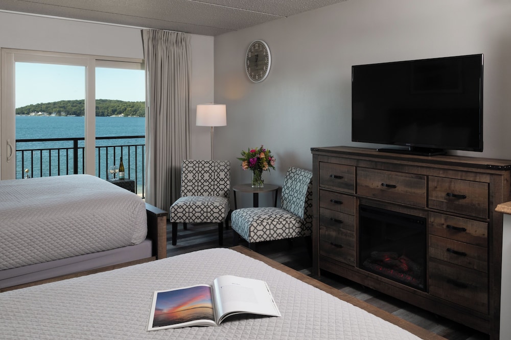 Harbor Shores on Lake Geneva - photo 35