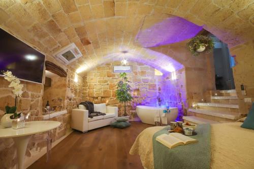 Suite Dimora Del Vento — 4-Star Luxury Hotel in Monopoli, Italy