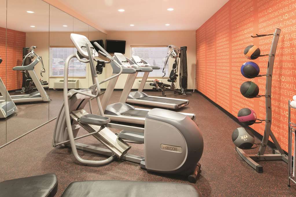 La Quinta Inn & Suites by Wyndham Grand Forks - photo 15