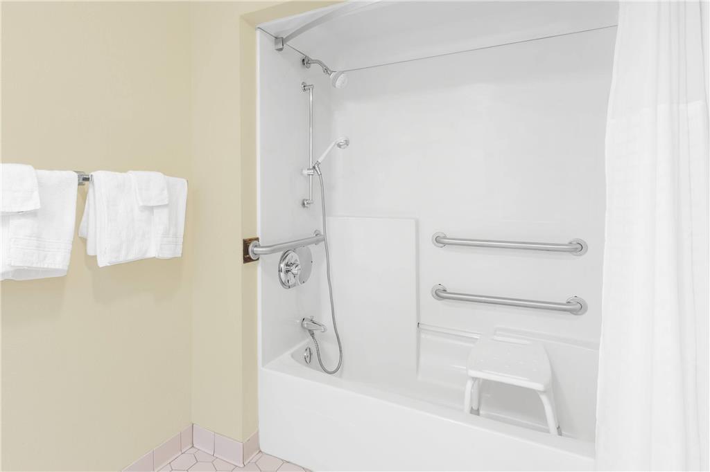 Days Inn by Wyndham Elberton - photo 6