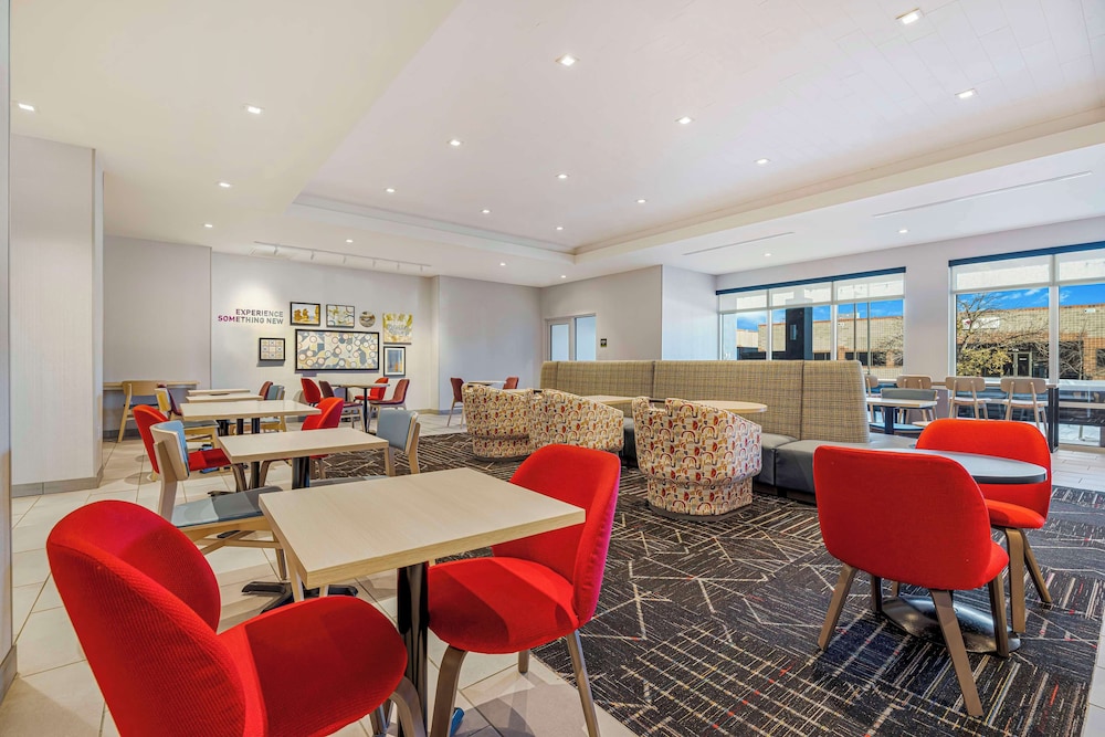 Home2 Suites by Hilton Colorado Springs Airport - photo 4