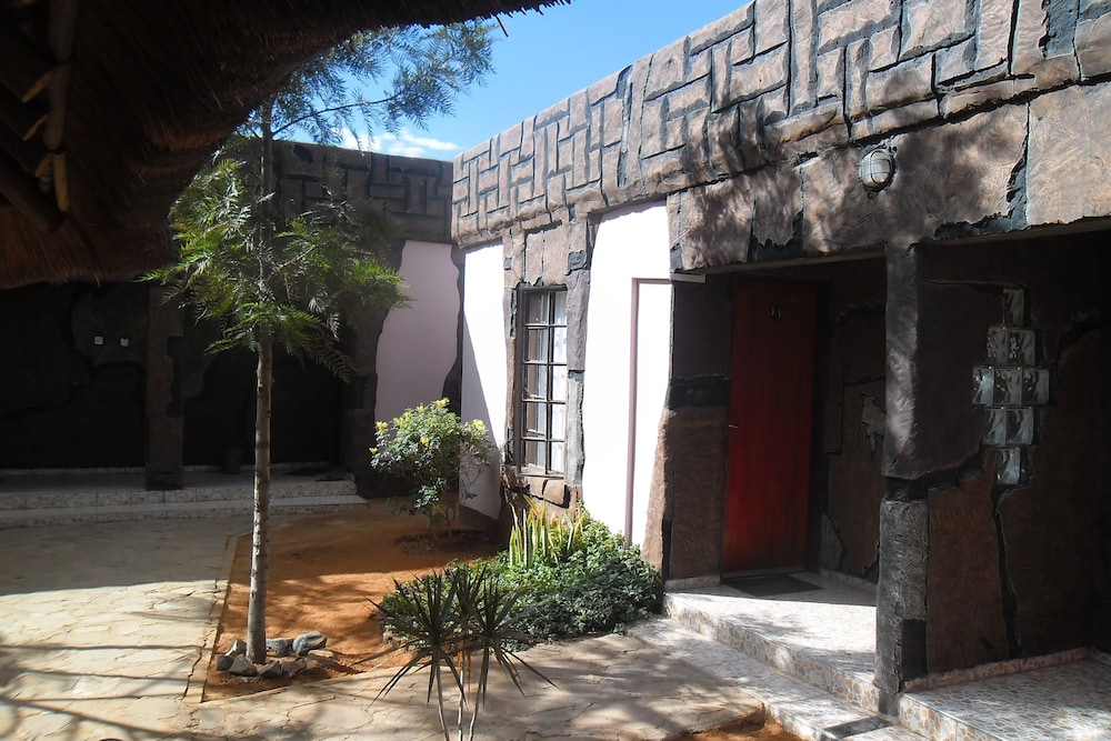 Isabel Guest Suites & Tours in Palapye, Botswana