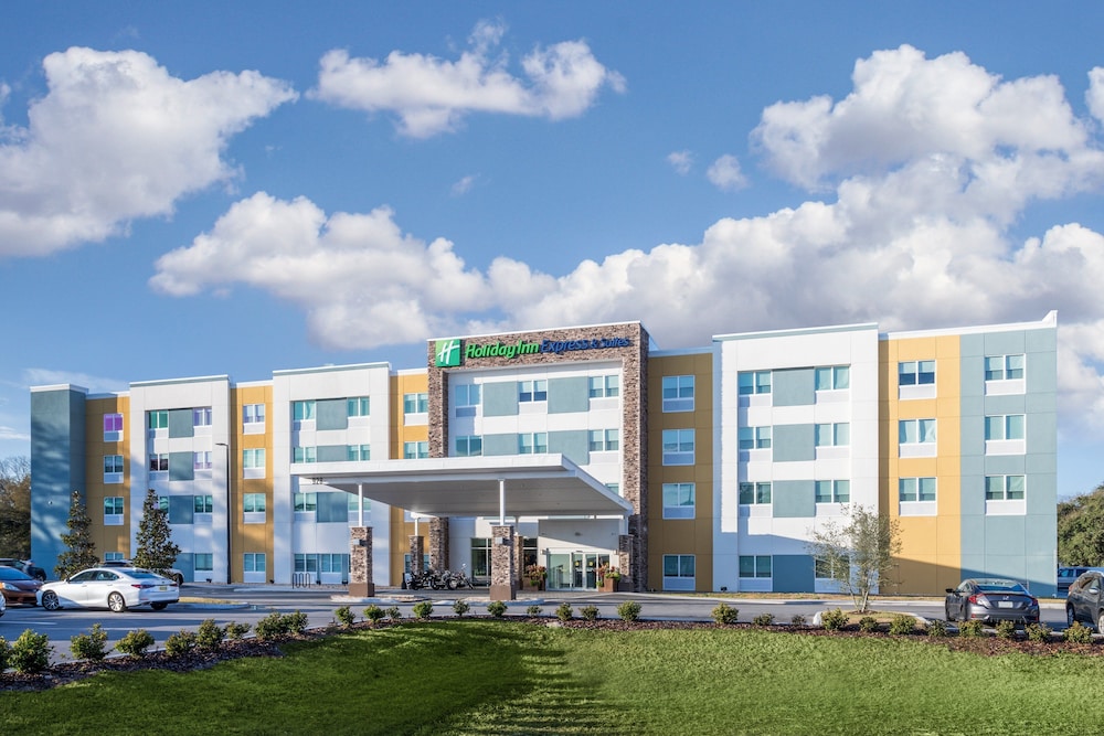 Holiday Inn Express & Suites Wildwood The Villages by IHG - photo 79