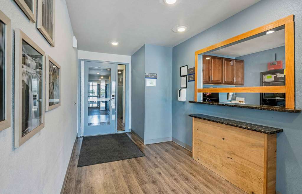 Extended Stay America Select Suites Indianapolis Lawrence - photo 4