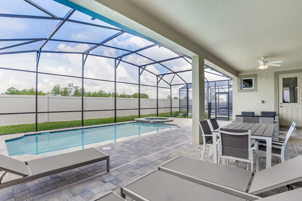 1834cvt New Solara 9 Bedroom 6 Bathroom Resort - photo 56