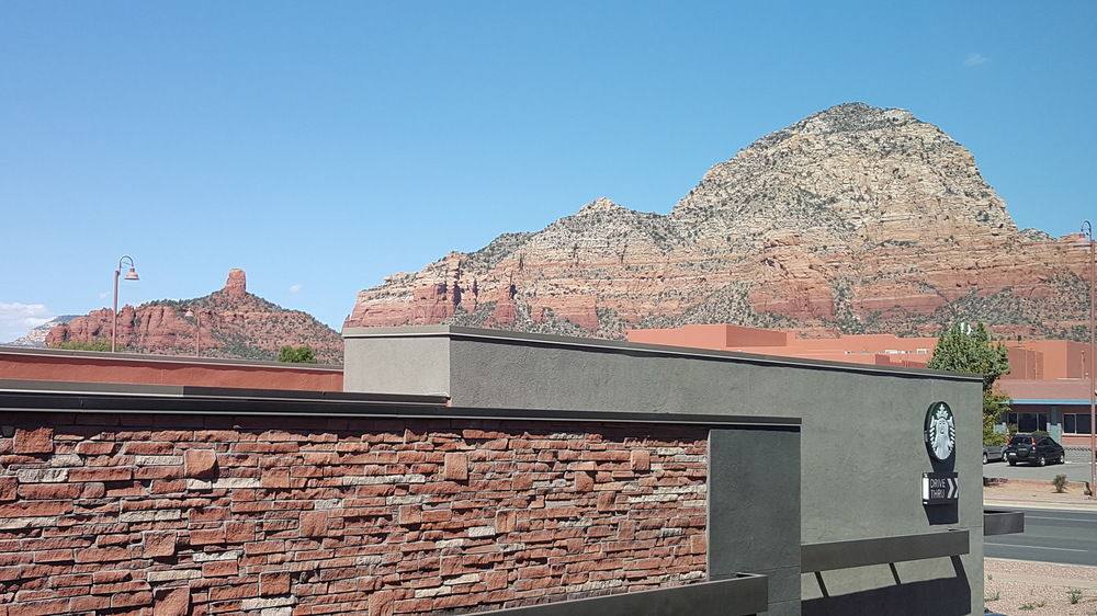 Picazzos Loft in the View Plaza - photo 10