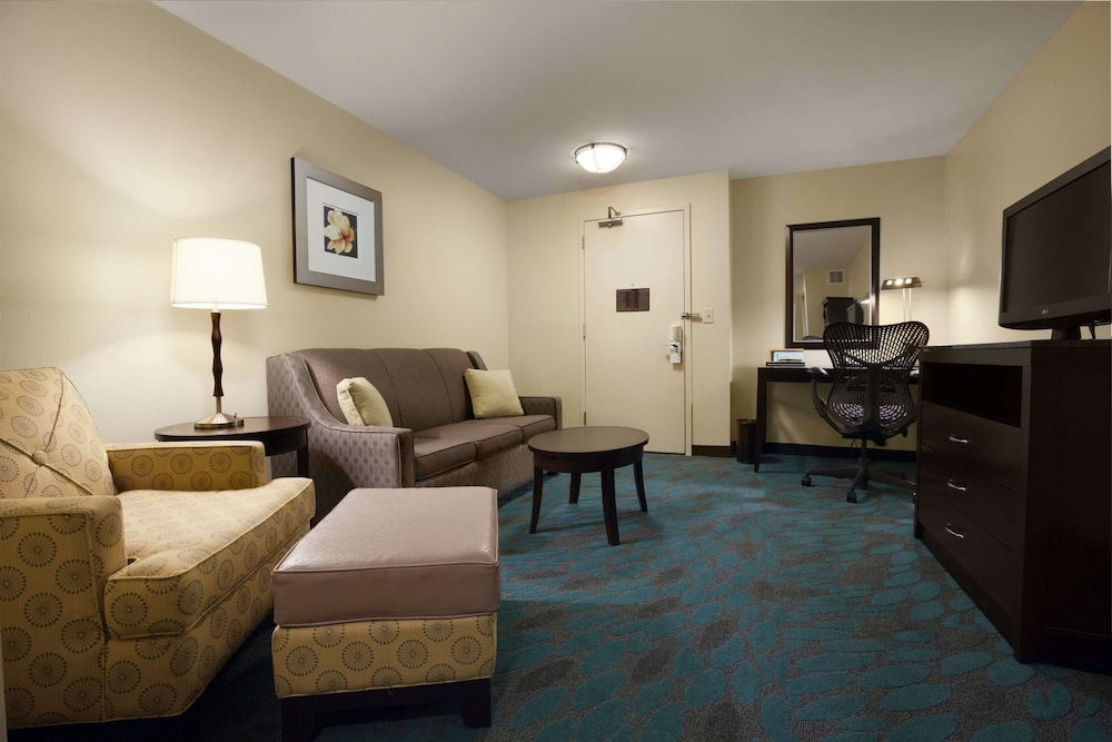 Hilton Garden Inn Fargo - photo 16
