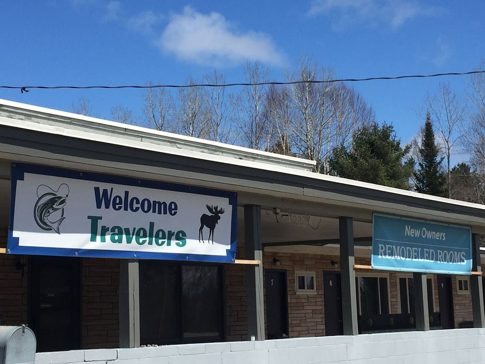 Three Lakes Motel - photo 28