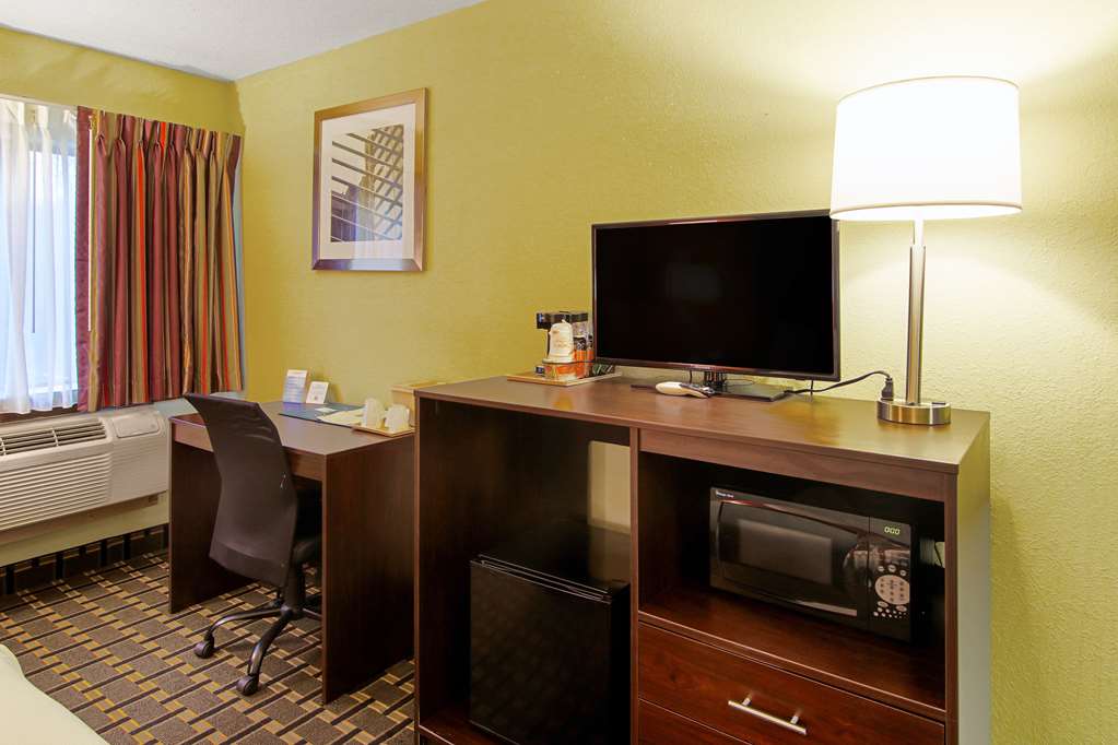 Quality Inn Plainfield I 395 - photo 9