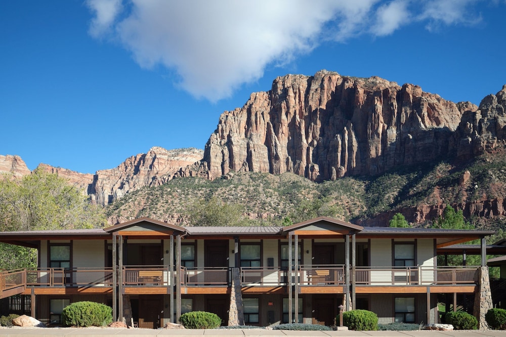 Red Cliffs Lodge Zion A Tribute Portfolio Hotel Marriott Bonvoy - photo 76