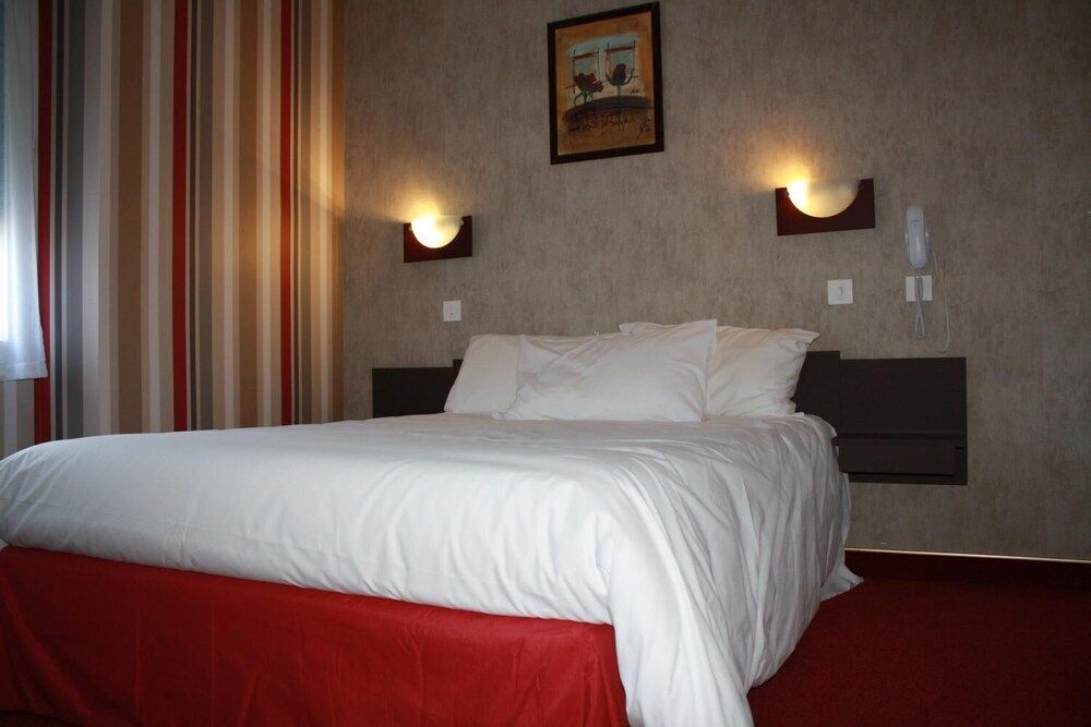 Hotel Du Touring — hotel in Saint-Cere