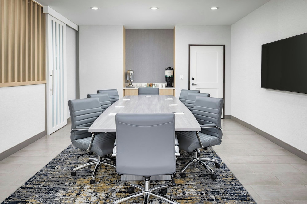 TownePlace Suites by Marriott Hixson - photo 36