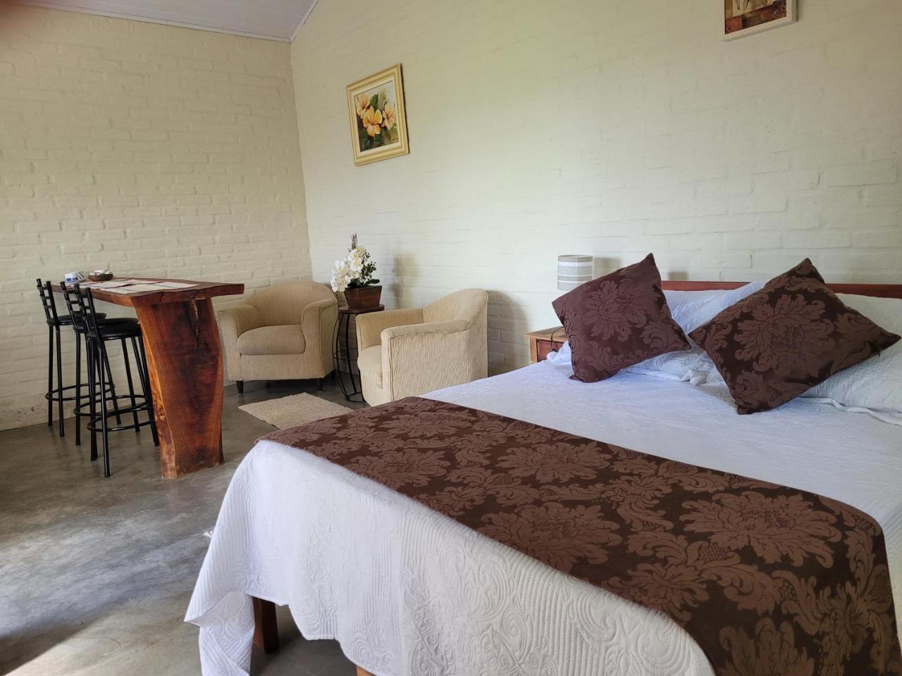 Pousada Recanto Joao de Barro in Cunha, Brasil