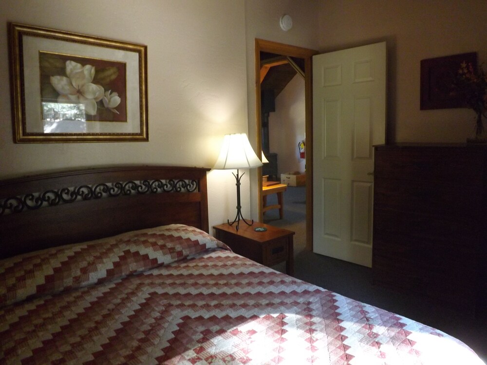Arizona Mountain Inn and Cabins - photo 22