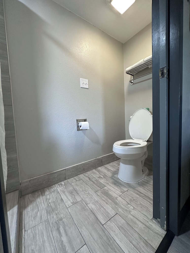 Studio 6 Suites Knoxville TN Downtown - photo 16