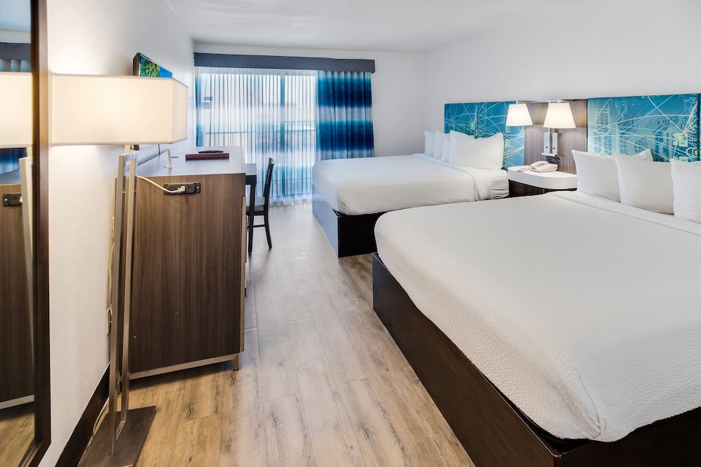 Tropical Seas Hotel - photo 22