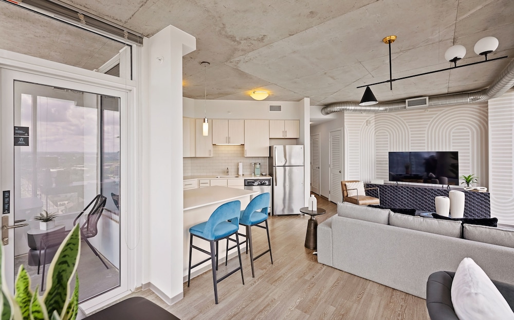 Placemakr Premier SoBro - photo 36
