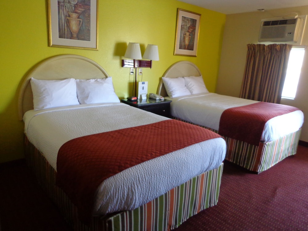 Economy Inn Express Warren - photo 4