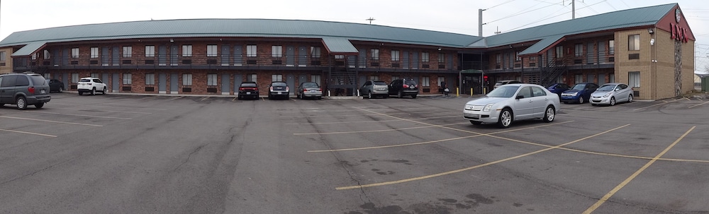 Red Apple Inn - carbon neutral hotel in Wayne