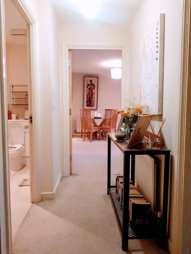 Central spacious and secure with a double bed — 4-Star Luxury Hotel in London, United Kingdom