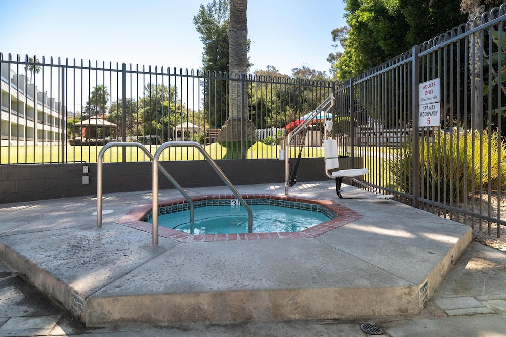San Clemente Inn - photo 76