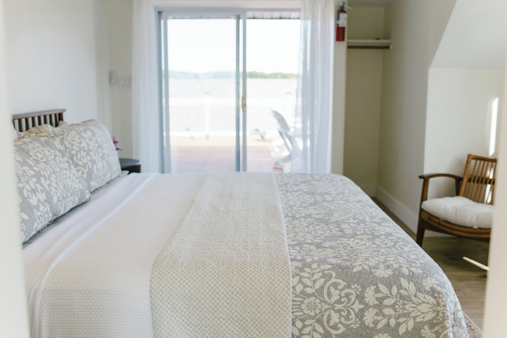 Greenleaf Inn - photo 37