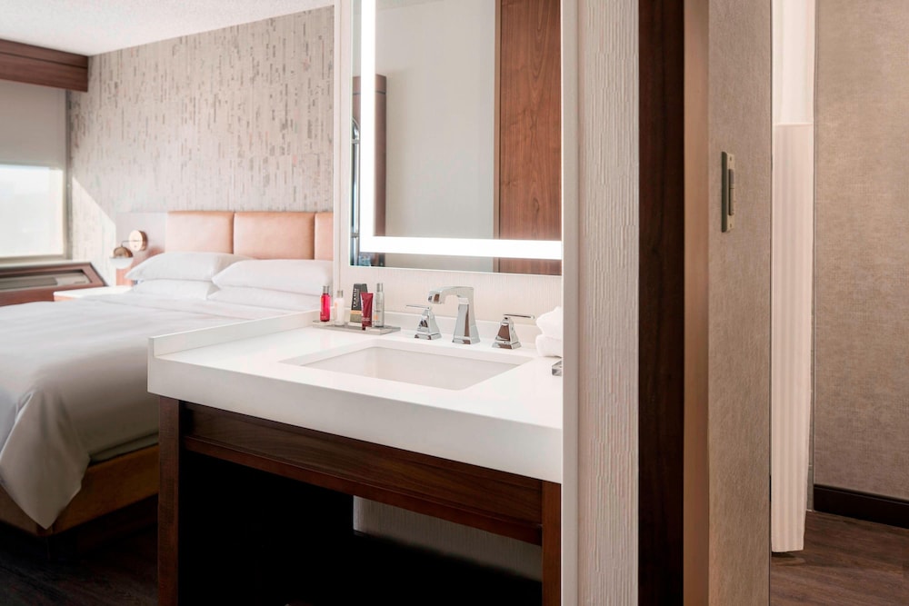 Fullerton Marriott at California State University - photo 16
