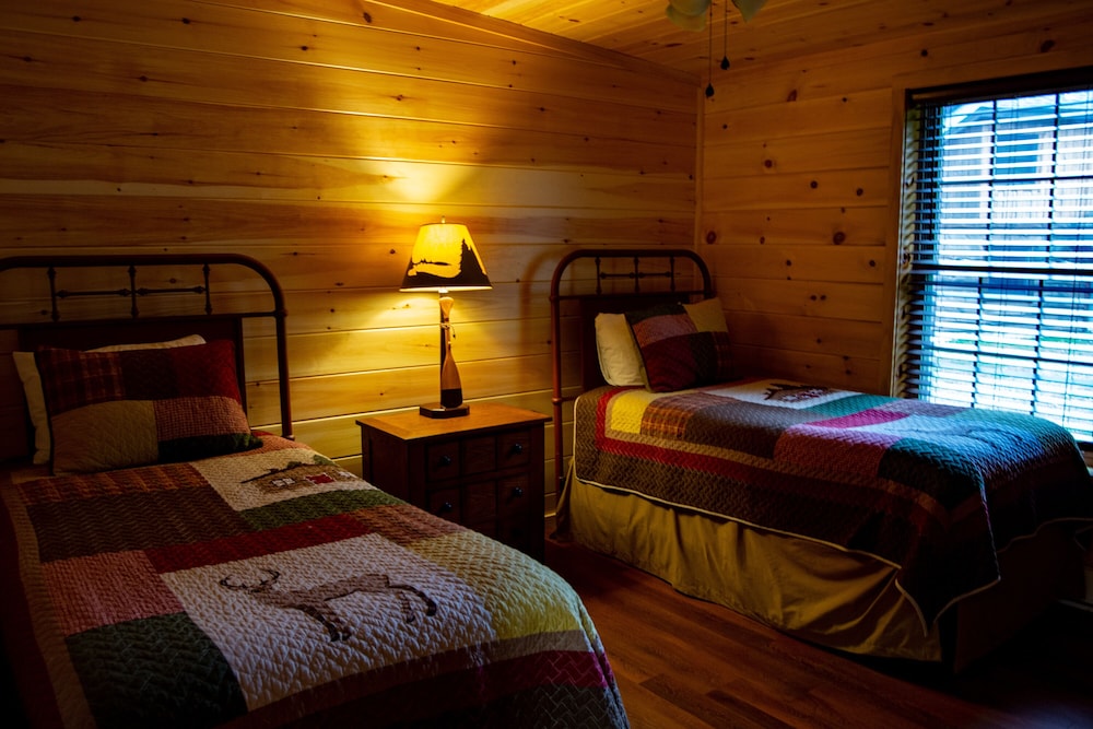 Ampersand Bay Resort - photo 6