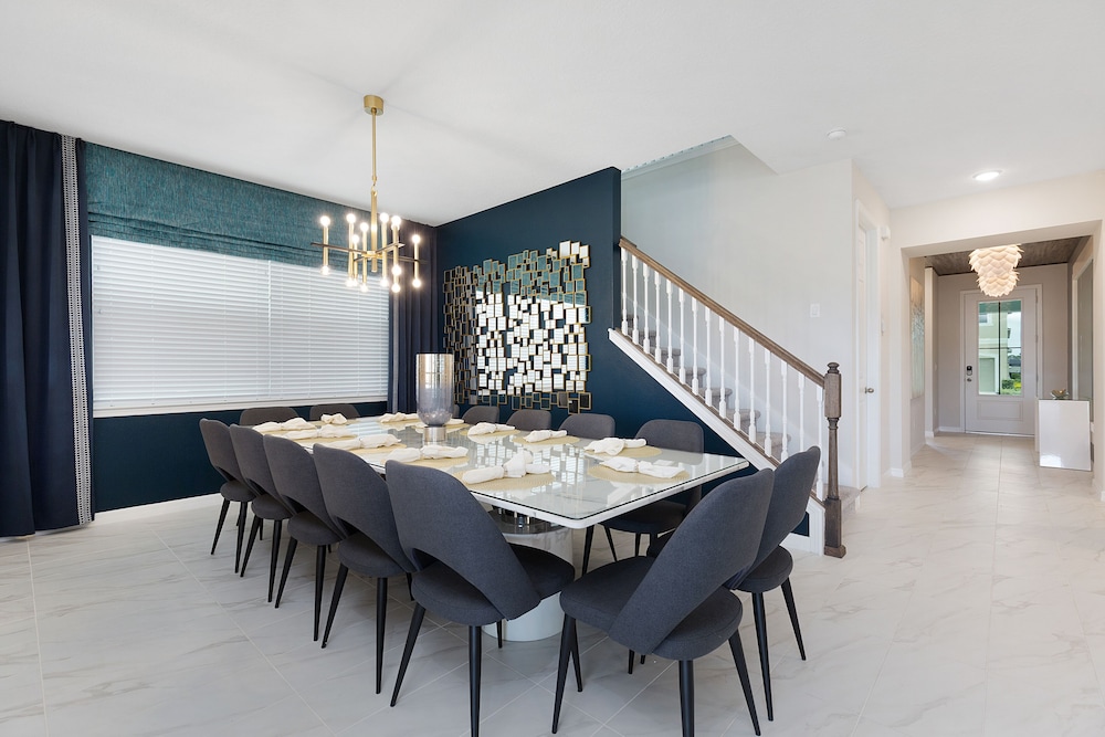 Solara Resort Luxury 9 Bedroom Homes - photo 7