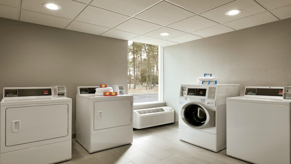 Holiday Inn Express Williamsbrg Busch Gardens Area by IHG - photo 21