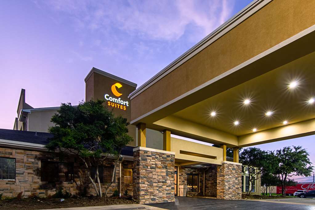 Comfort Suites NW Dallas Near Love Field - photo 7