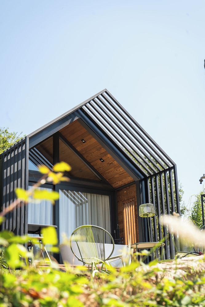 Bruval Eco Retreat — 4-Star Luxury Hotel in Sandim, Portugal