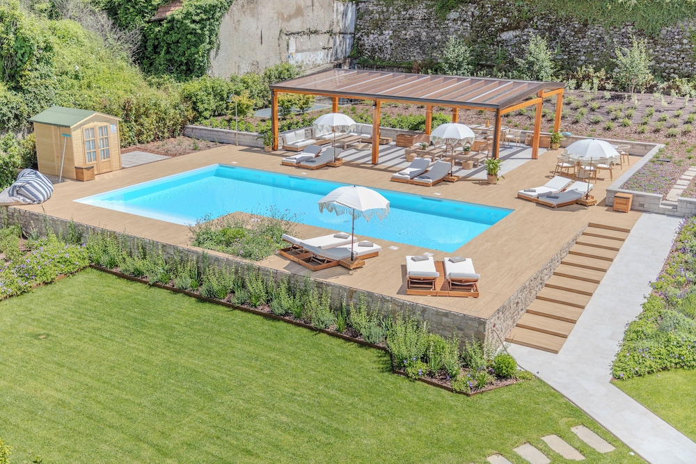 Appartamento La Lanterna — 4-Star Luxury Hotel in Bellagio, Italy