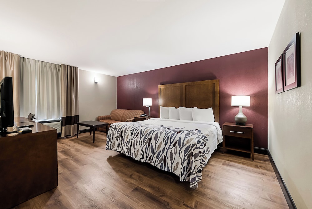 Red Roof Inn Newport News Yorktown - photo 10