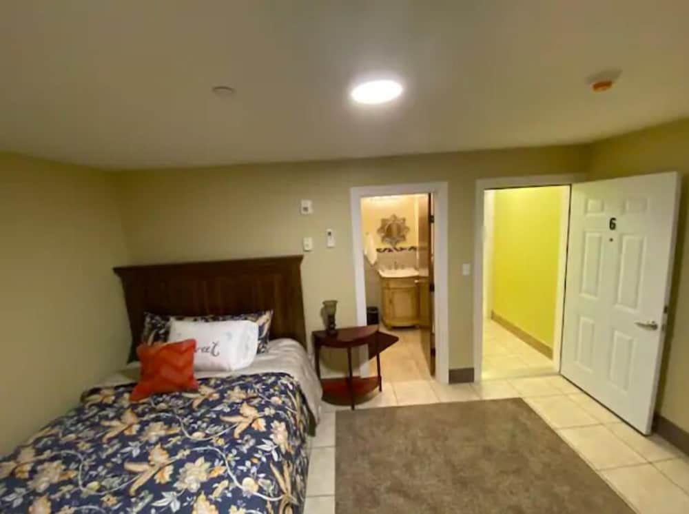 Cold Spring Hotel - photo 15