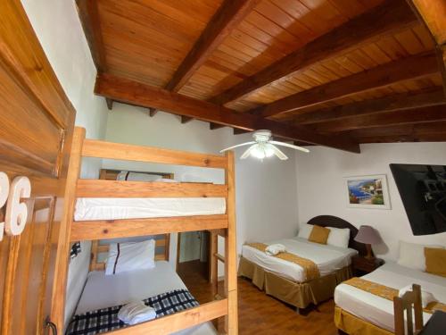 Hotel Villas del Valle — Valle De Angeles — photo 4