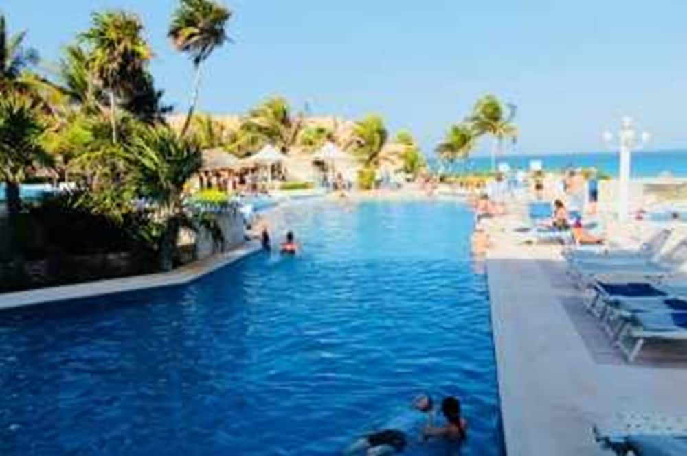 Kinich by SkyRun - last minute hotel in Cancun