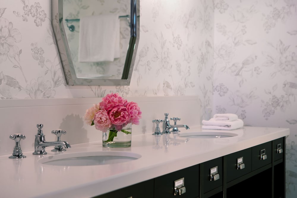 Kimpton Cardinal Hotel by IHG - photo 18